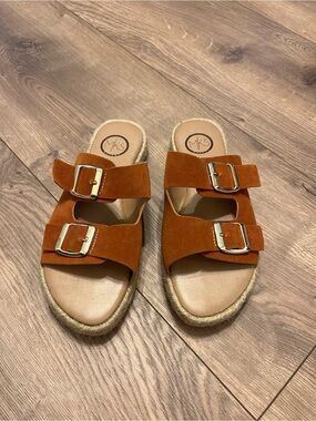 Women’s Makers (MKS) sandals